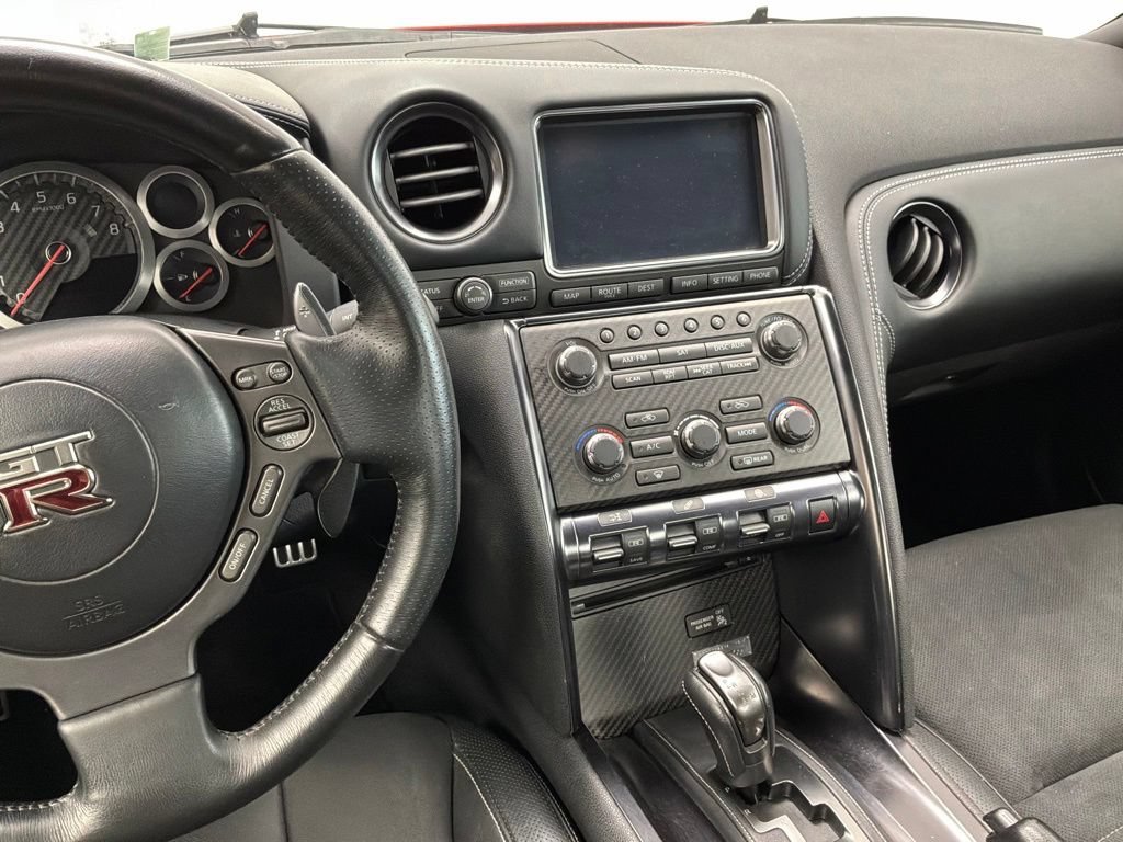 Used 2016 Nissan GT-R Premium AWD/4WD image 69