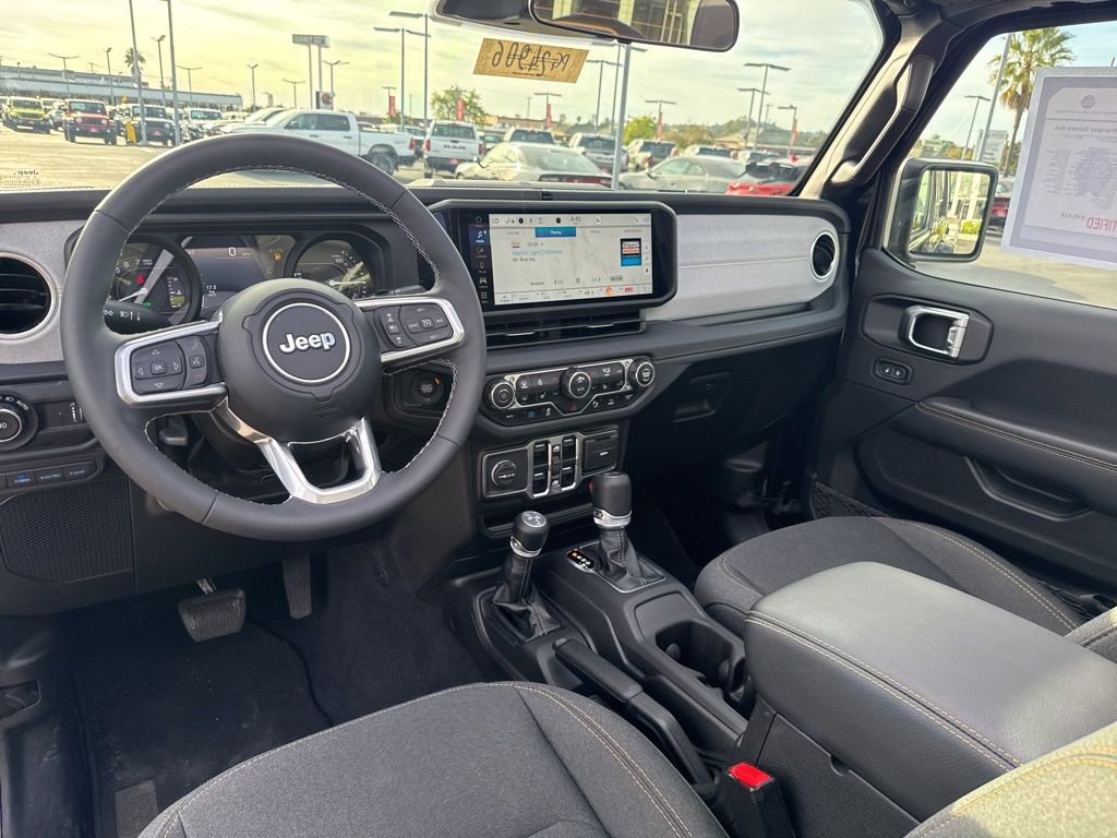 Certified 2025 Jeep Wrangler Unlimited Sahara w/ Safety Group image 19