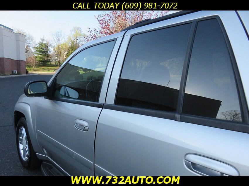 Used 2008 Chevrolet TrailBlazer LT w/ Sun And 6-Disc Cd Package AWD/4WD image 30