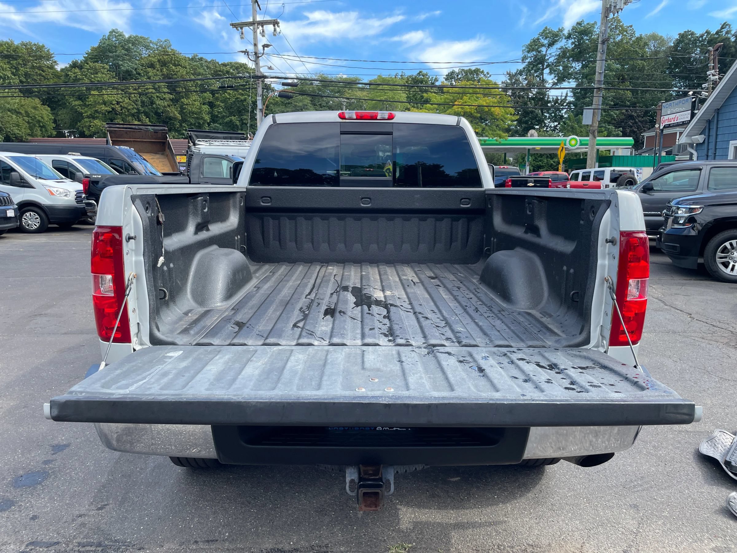 Used 2010 Chevrolet Silverado 2500 LT w/ Interior Plus Package AWD/4WD image 29