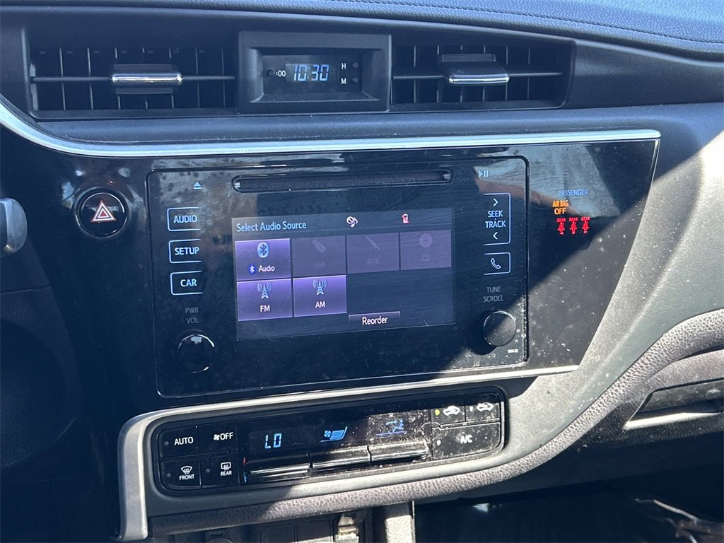 Used 2019 Toyota Corolla L image 18