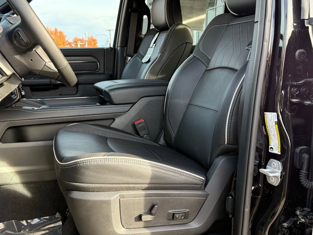 New 2025 RAM 2500 Limited image 2