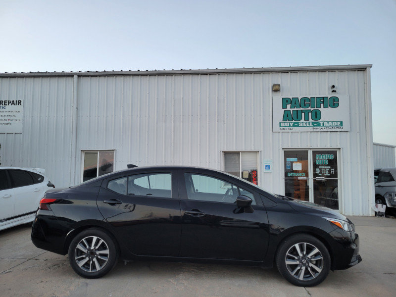 Used 2021 Nissan Versa SV FWD image 8
