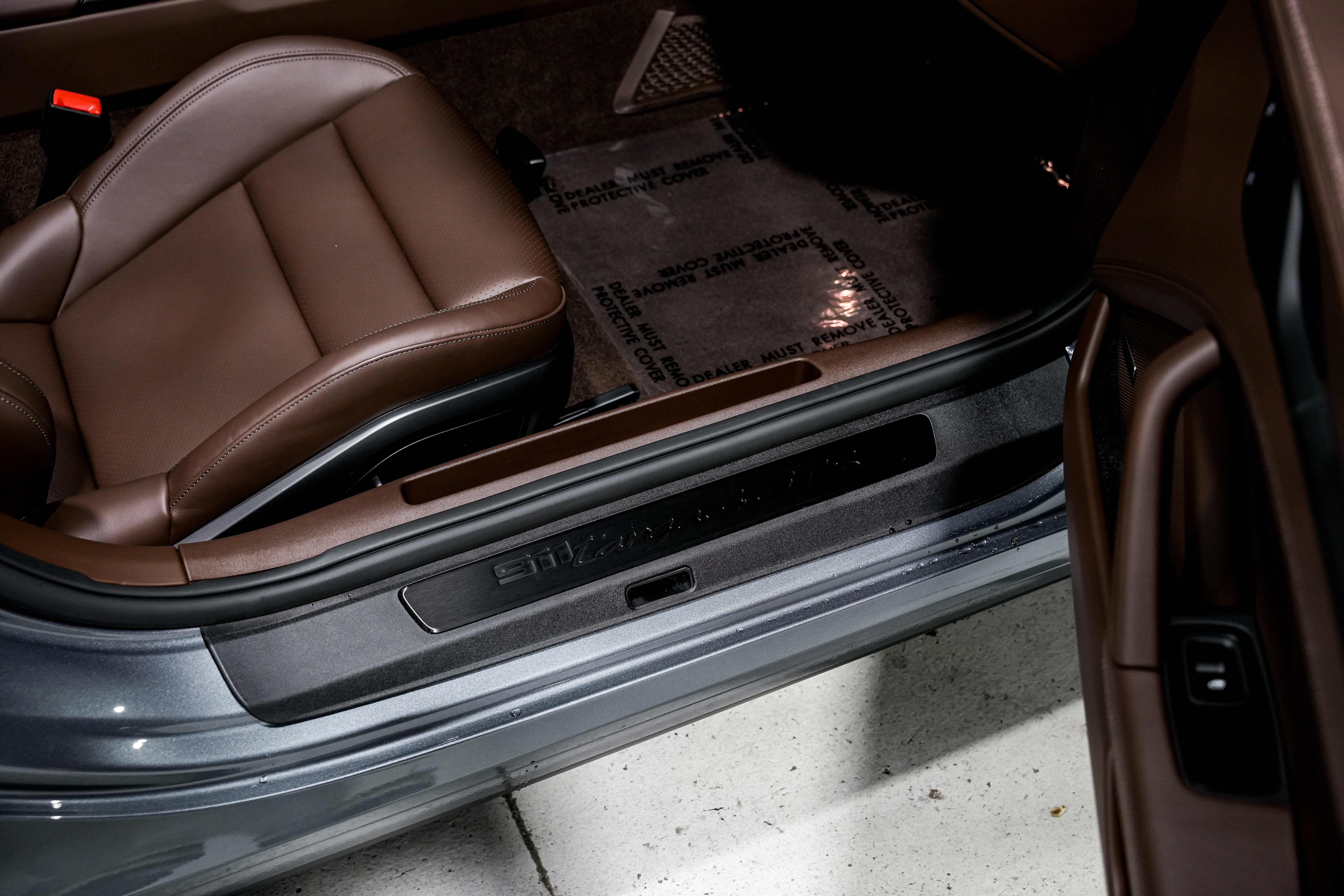 Used 2025 Porsche 911 Targa 4 GTS image 32