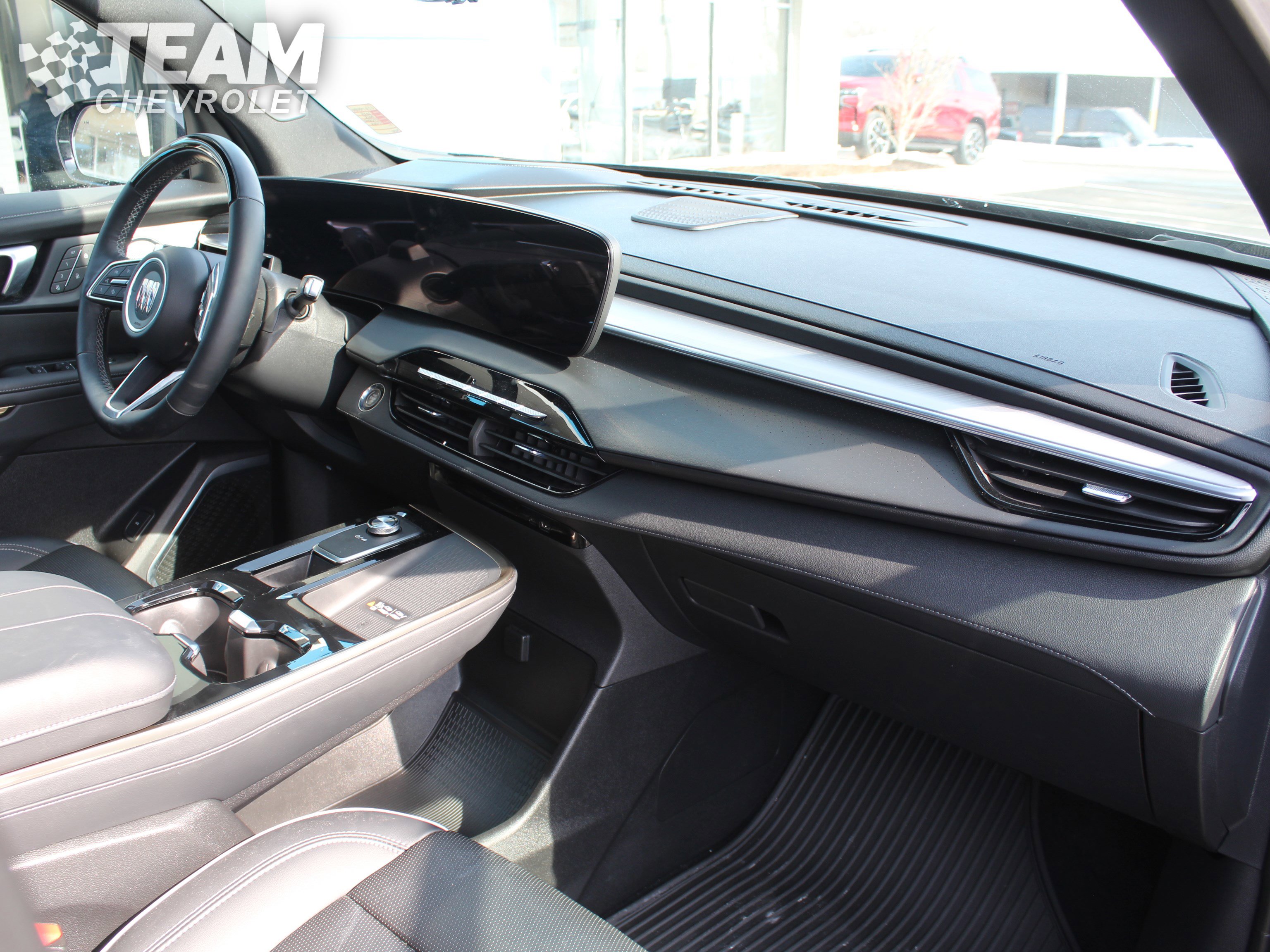 Certified 2025 Buick Enclave Avenir w/ Super Cruise Package image 30