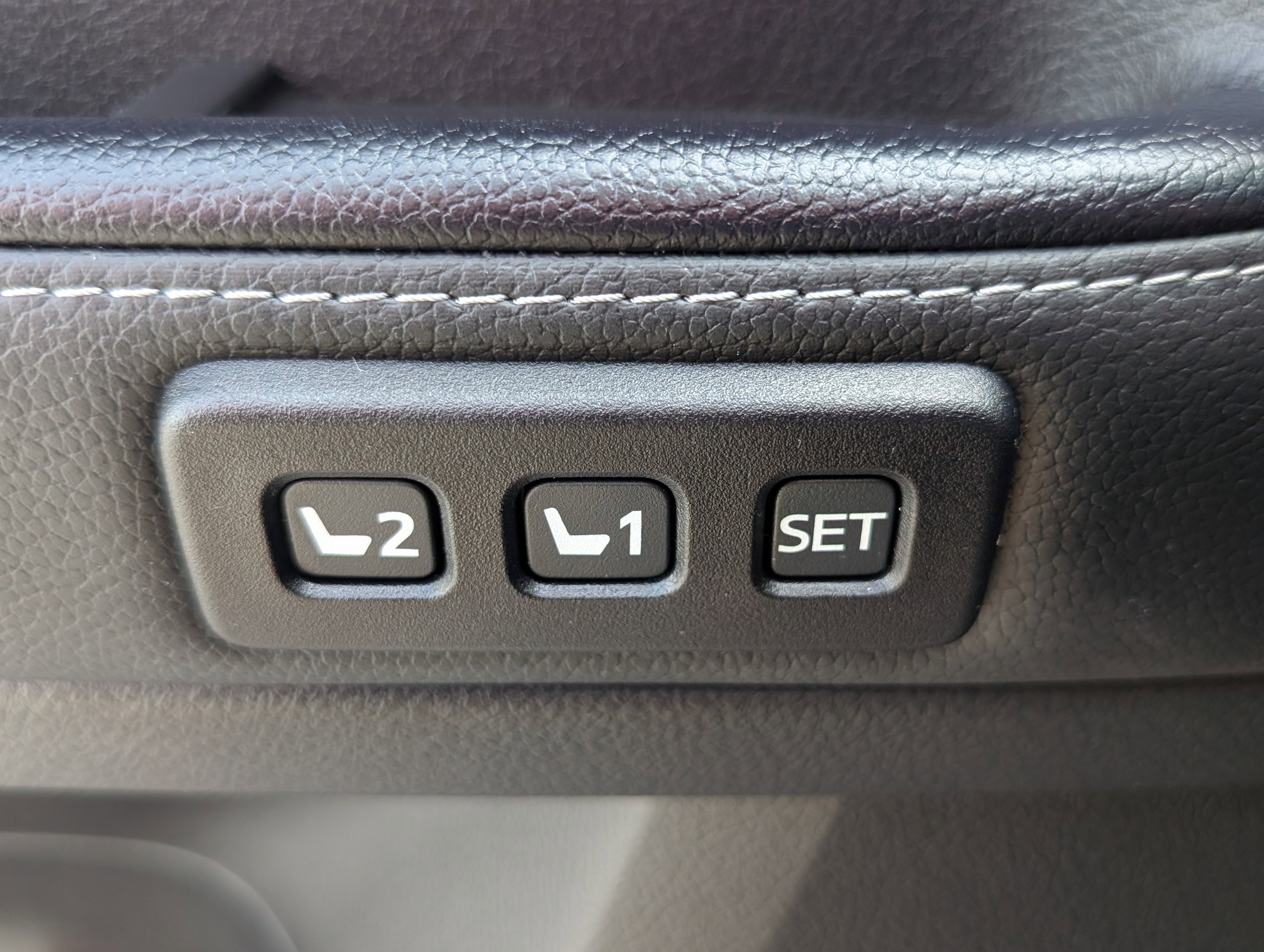 Used 2020 Toyota 4Runner Limited image 20