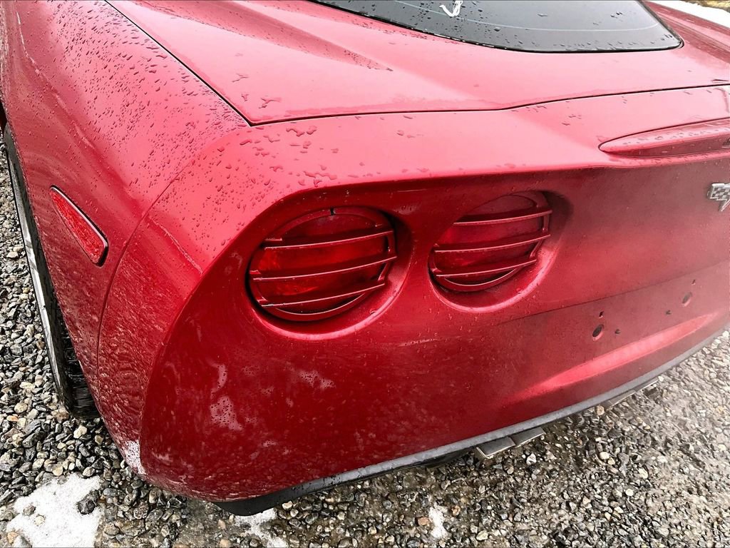 Used 2005 Chevrolet Corvette Coupe w/ Preferred Equipment Group image 22