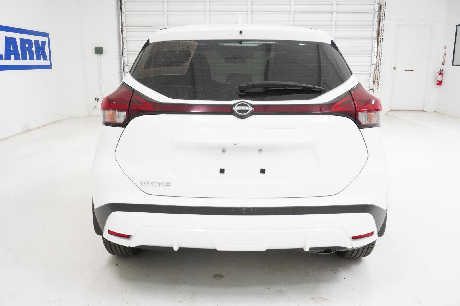 Used 2024 Nissan Kicks S image 6