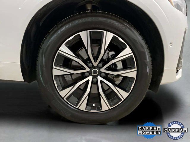 Used 2025 Volvo XC60 B5 Plus image 32