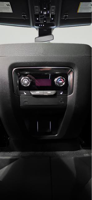 New 2026 Chevrolet Suburban Premier w/ Sun And Tow Package AWD/4WD image 31