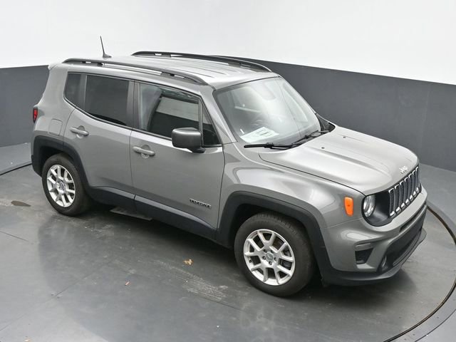 Used 2019 Jeep Renegade Latitude FWD image 41