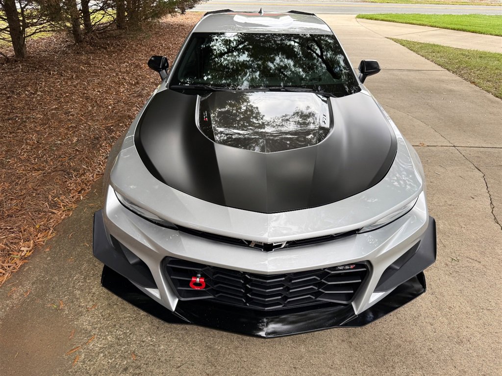 Used 2018 Chevrolet Camaro ZL1 image 11