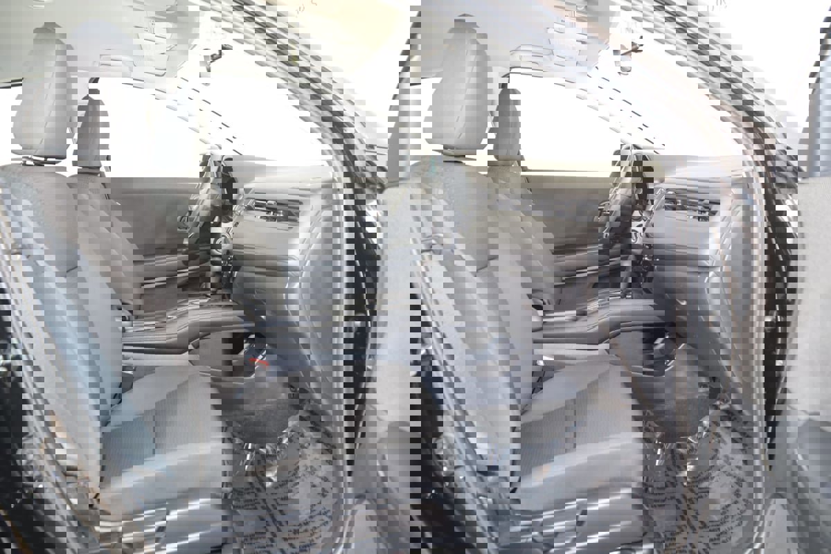 Used 2021 Honda HR-V LX image 10