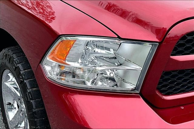 Used 2015 RAM 1500 Express AWD/4WD image 30