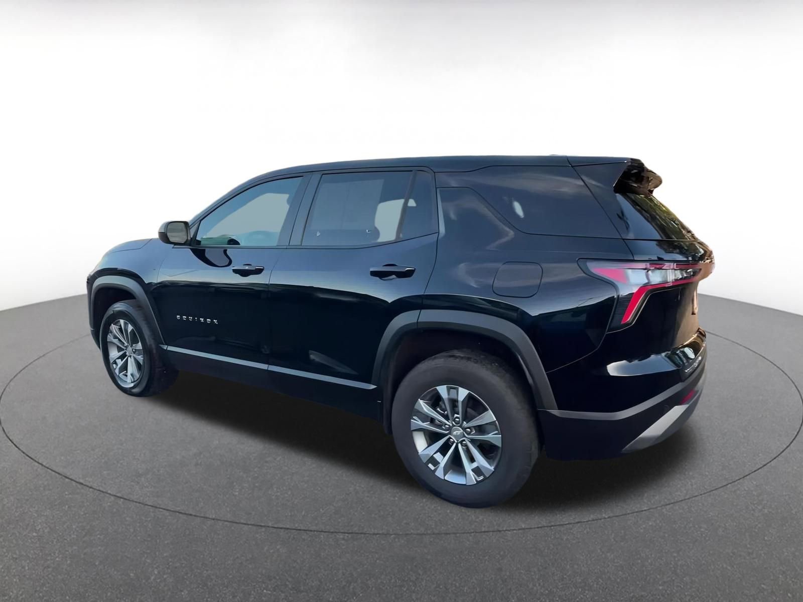 Used 2025 Chevrolet Equinox LT image 10