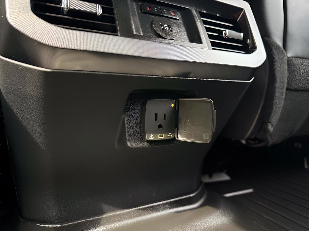 Used 2025 Ford F250 Platinum w/ FX4 Off-Road Package image 29