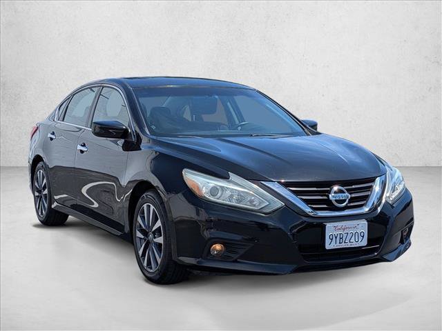 Used 2017 Nissan Altima 2.5 SV FWD image 3