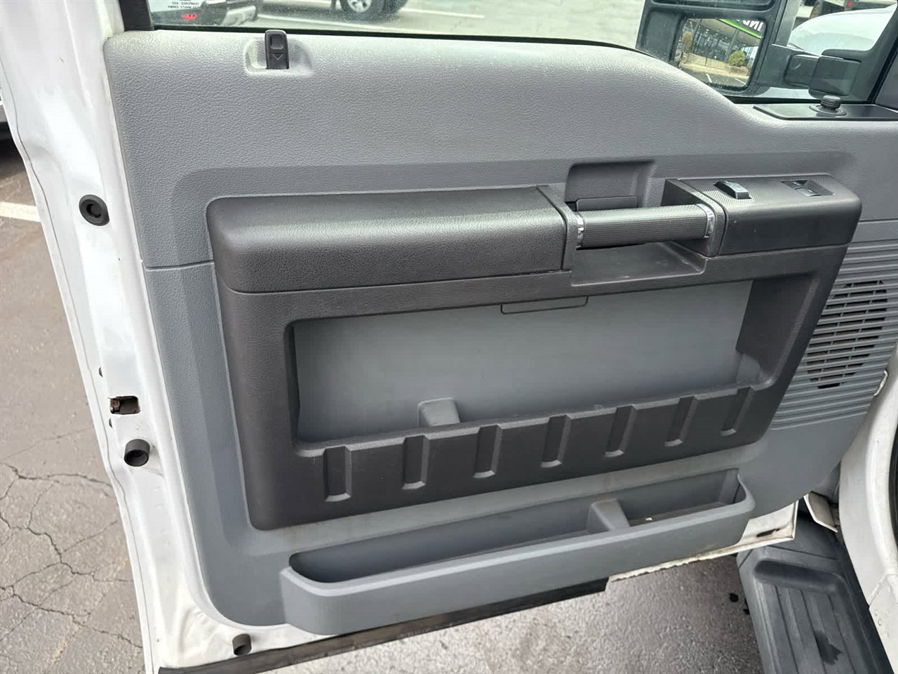 Used 2012 Ford F550 2WD Regular Cab Super Duty w/ PWR Equipment Group image 19