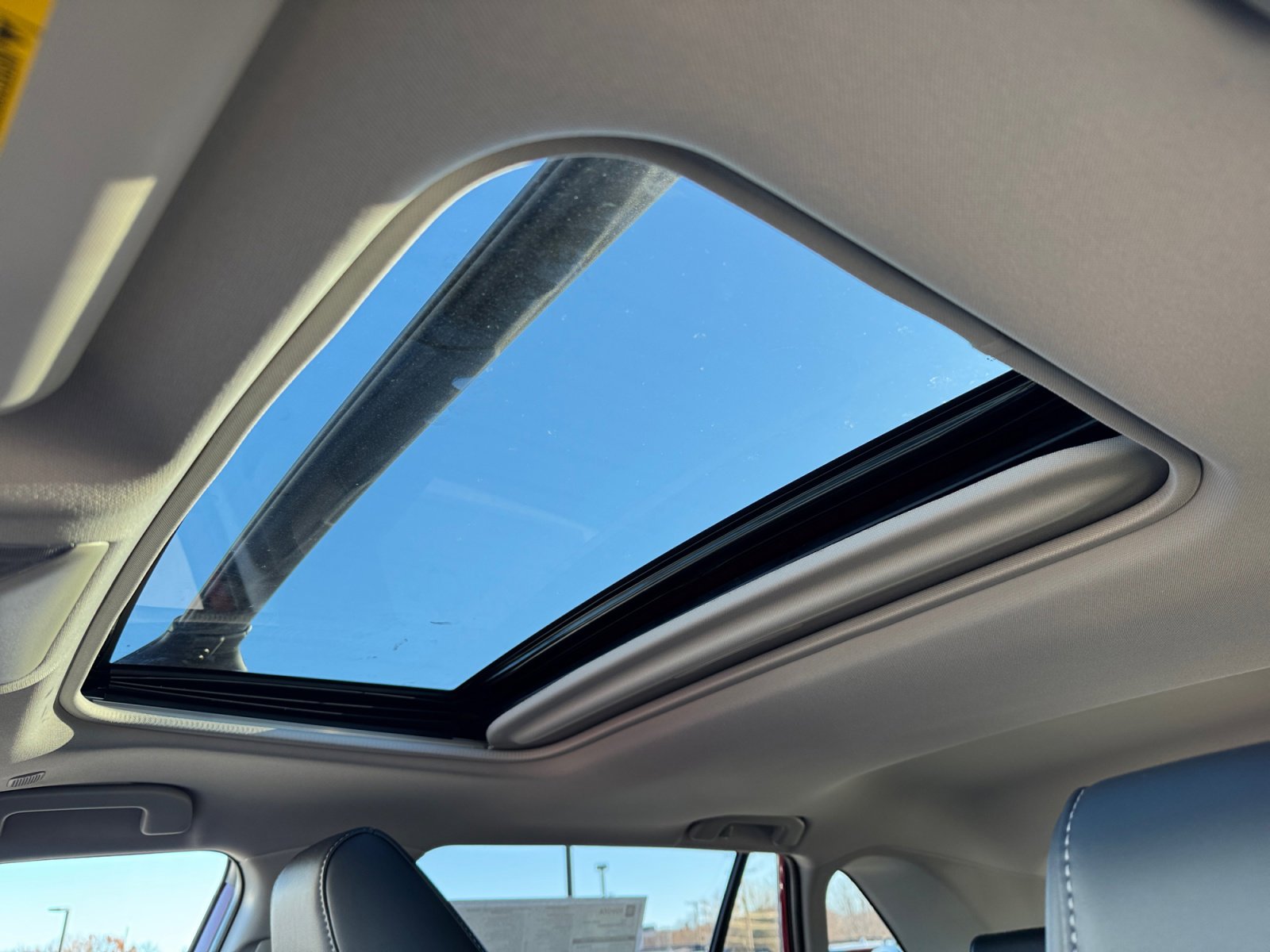 New 2025 Toyota RAV4 Limited image 31