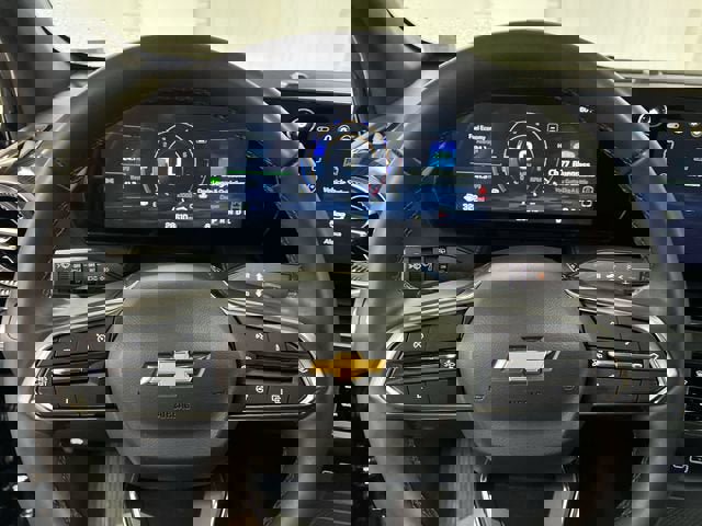 Certified 2025 Chevrolet Equinox LT image 11