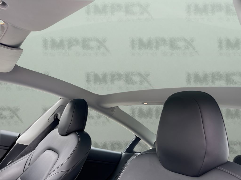 Used 2020 Tesla Model 3 Standard Range Plus image 11