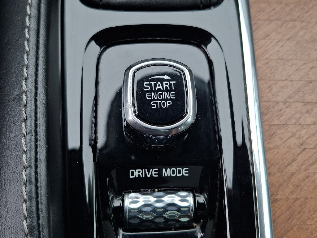 Used 2019 Volvo S90 T6 Inscription w/ Advanced Package AWD/4WD image 22