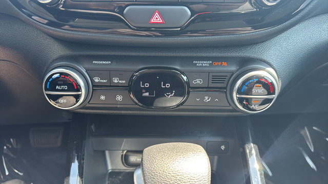 Certified 2025 Kia Soul S FWD image 19