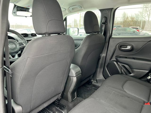 Used 2023 Jeep Renegade Latitude image 28