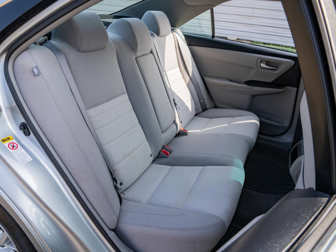 Used 2017 Toyota Camry LE image 21