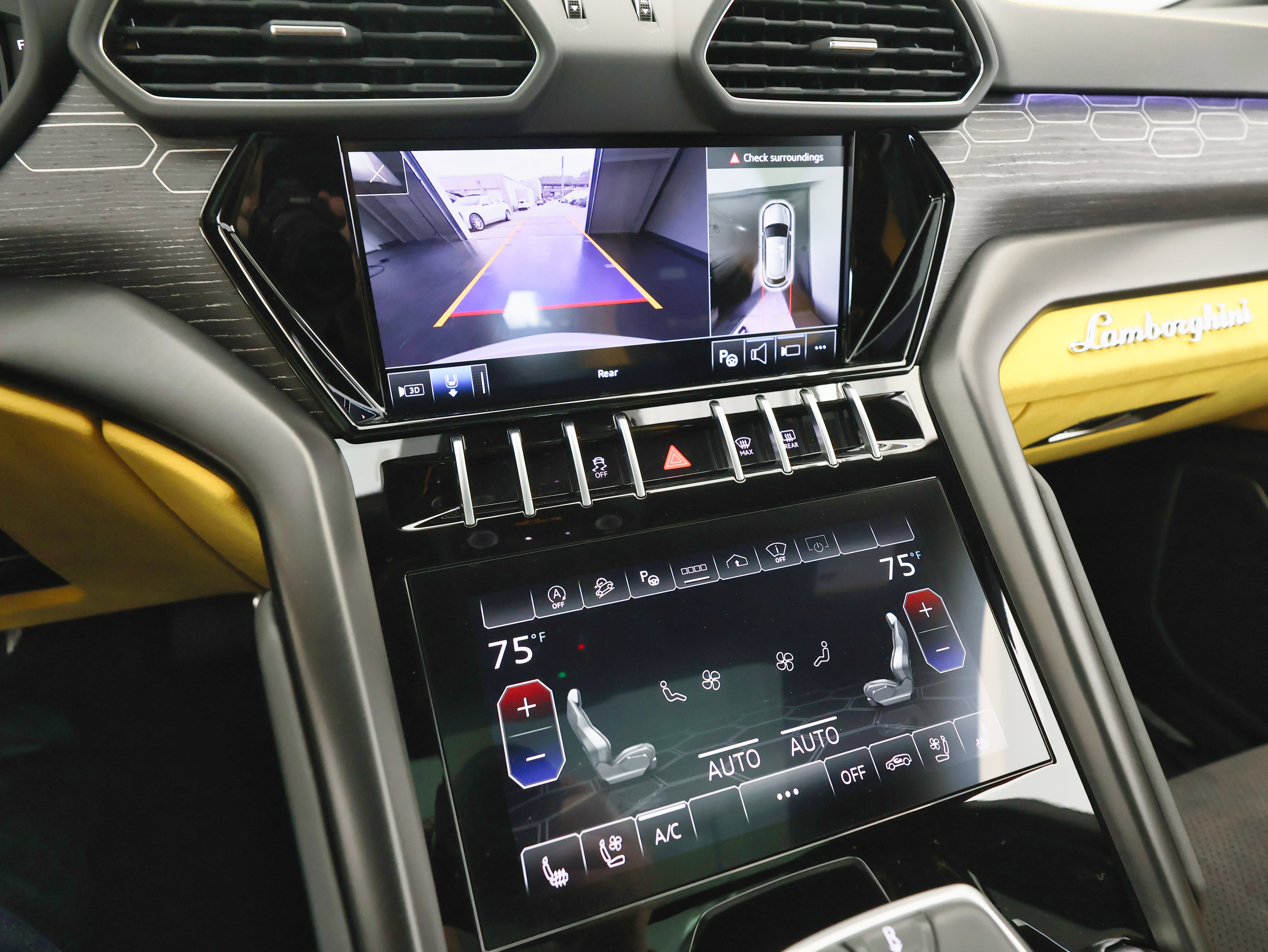 Used 2022 Lamborghini Urus image 41