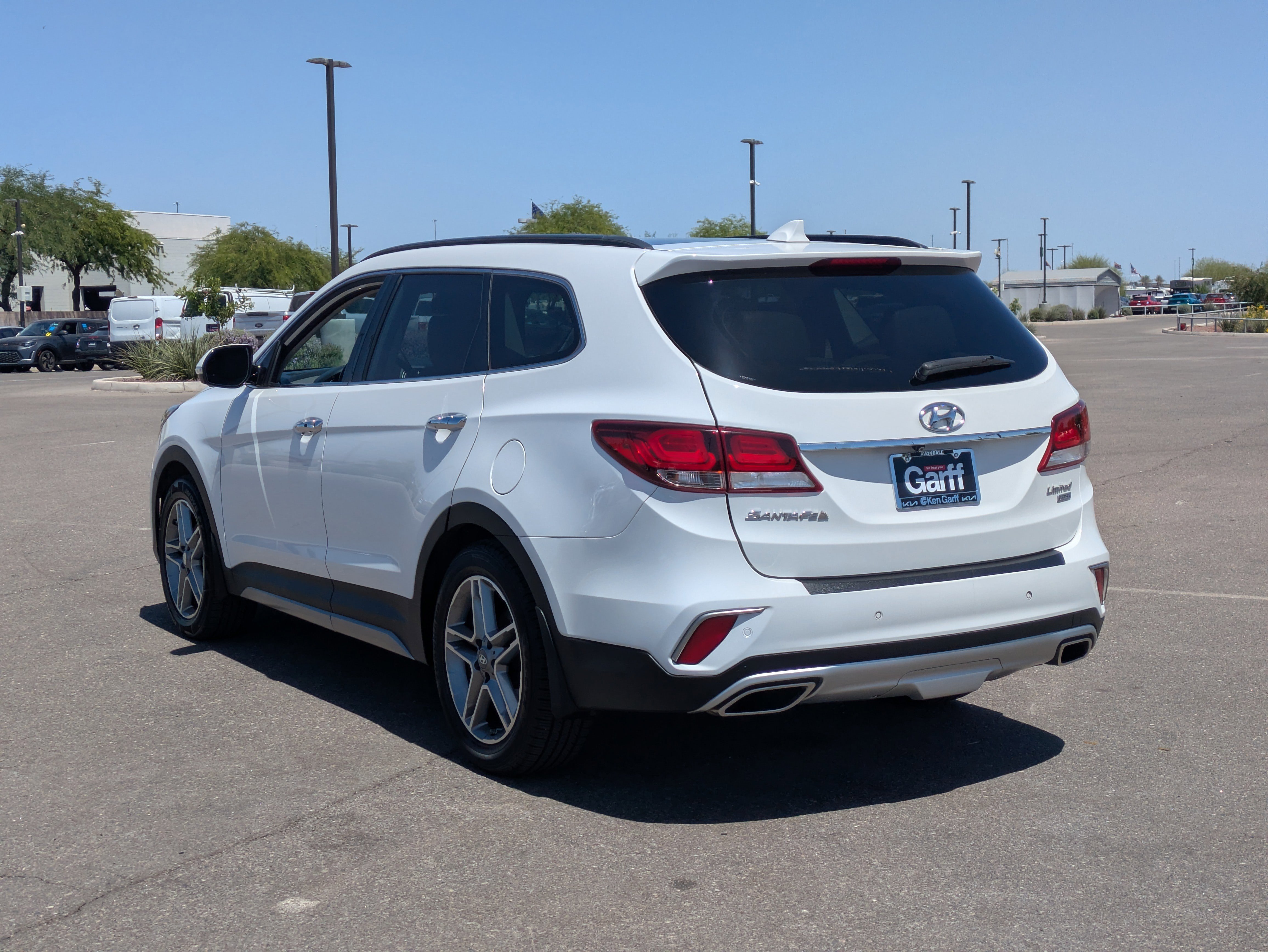 Used 2018 Hyundai Santa Fe Limited FWD image 3