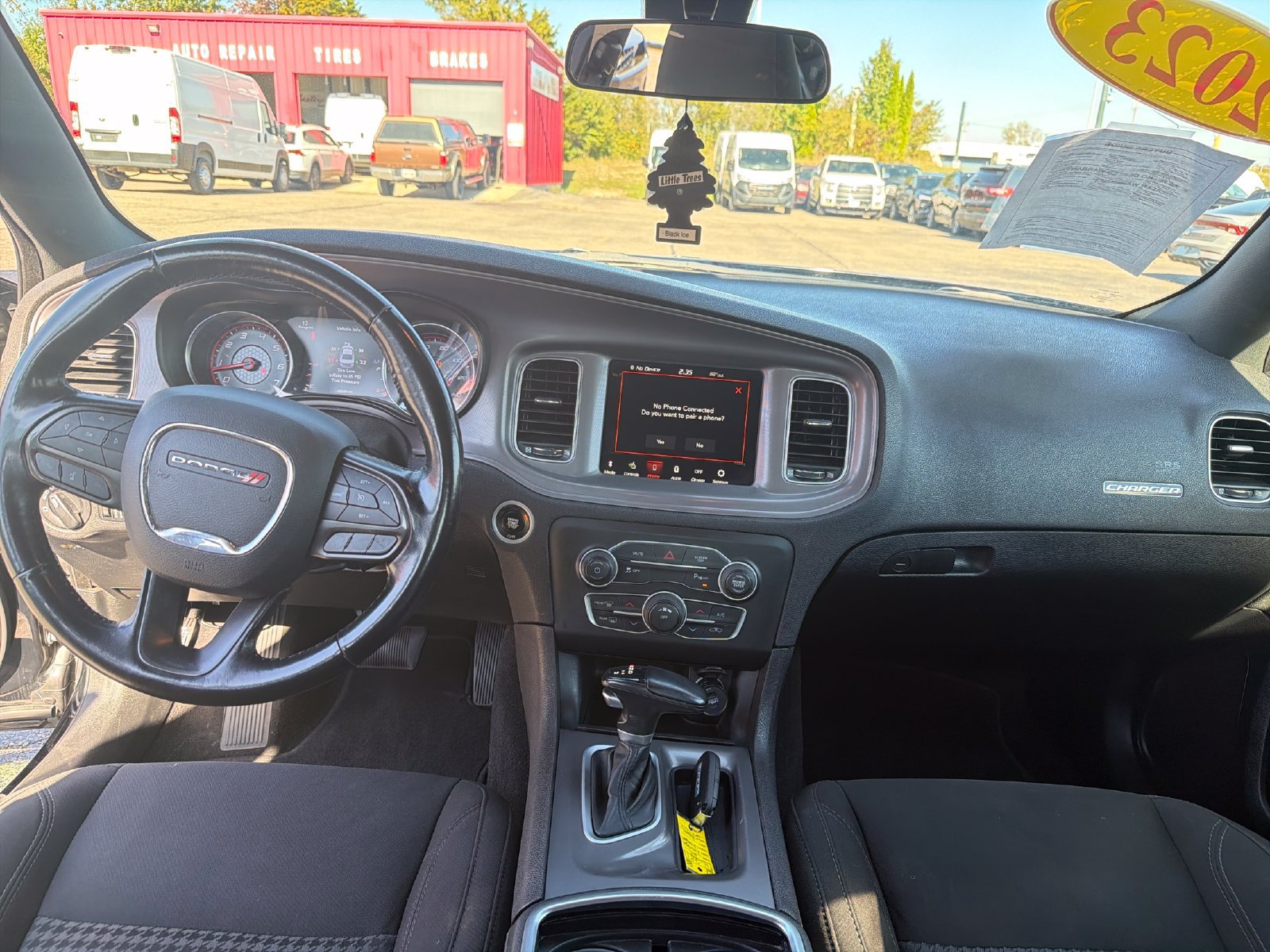 Used 2023 Dodge Charger SXT w/ Cold Weather Package RWD image 15
