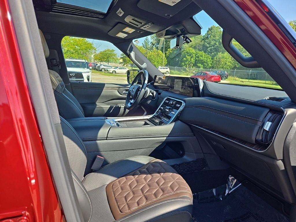 Used 2025 Nissan Armada Platinum w/ Convenience Package AWD/4WD image 13