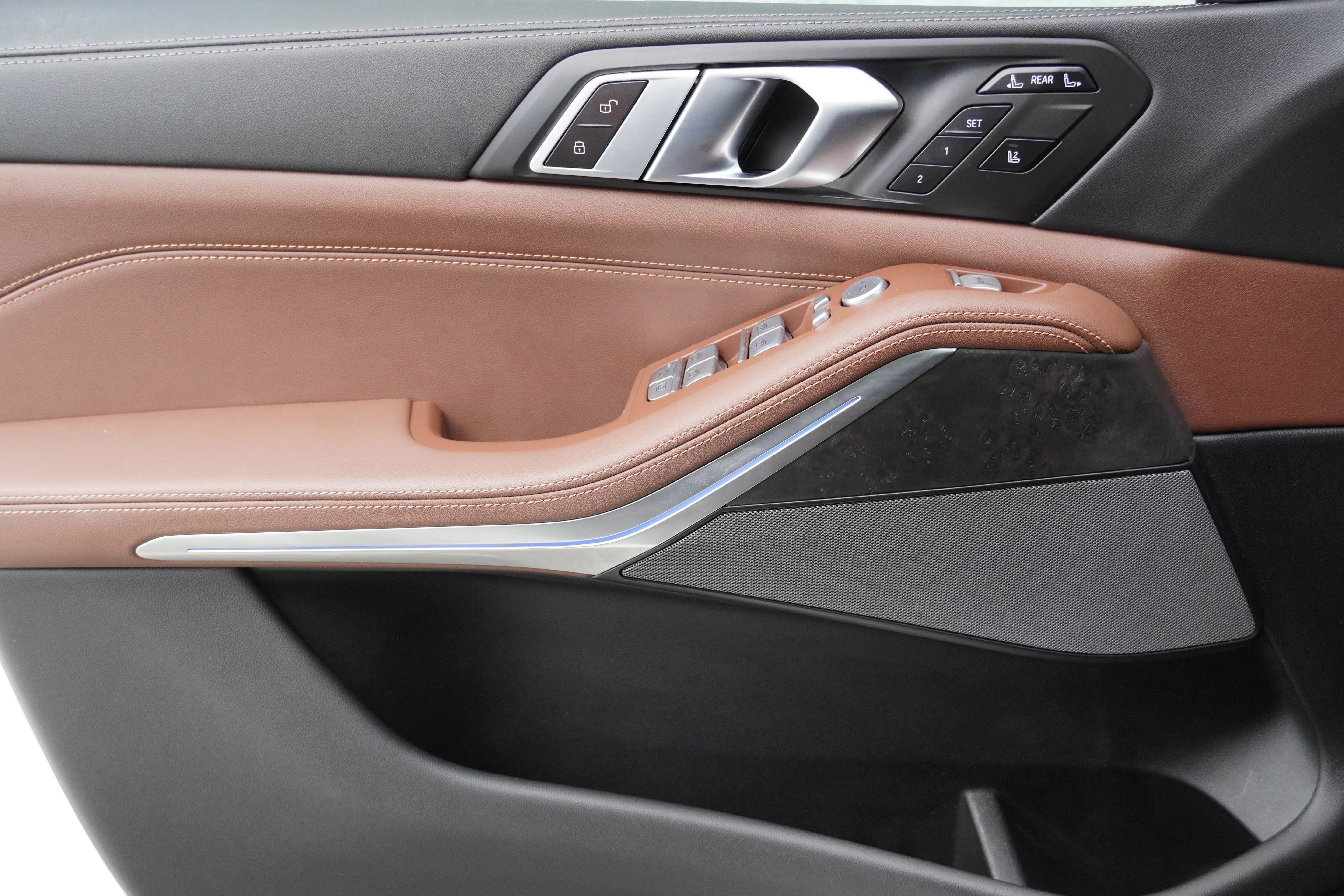 Certified 2024 BMW X7 xDrive40i w/ Premium Package image 30