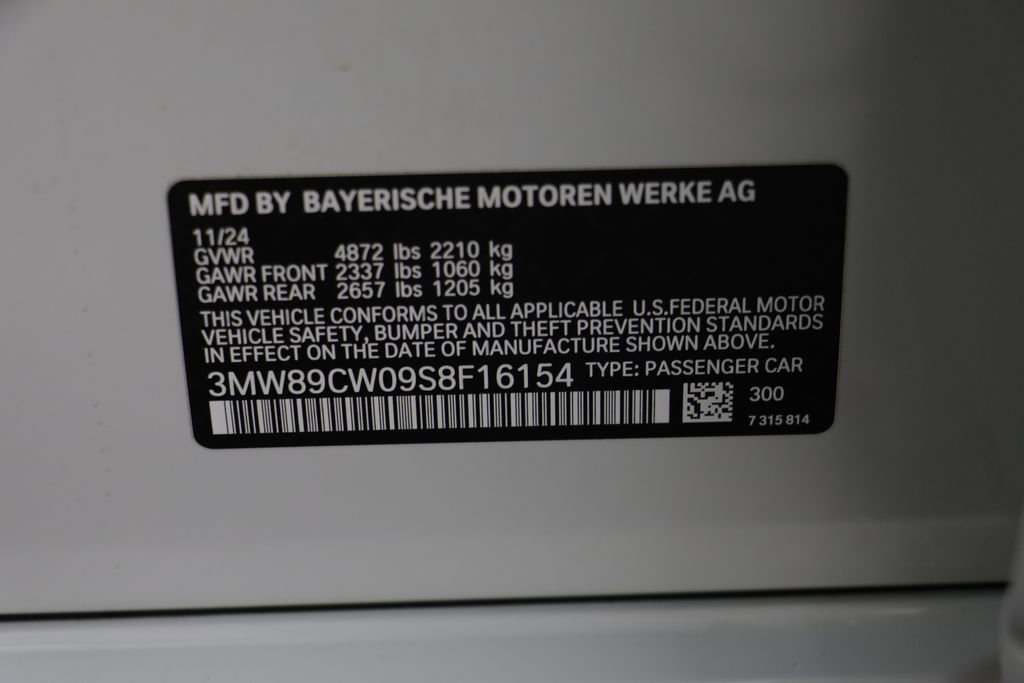 Certified 2025 BMW 330i xDrive Sedan w/ Premium Package AWD/4WD image 23
