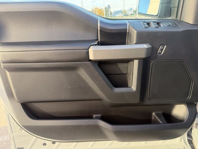 Used 2017 Ford F150 Raptor w/ Equipment Group 801A Mid AWD/4WD image 17