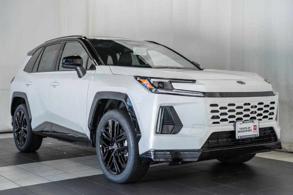 New 2026 Toyota RAV4 XSE w/ Panoramic Sun Roof Package