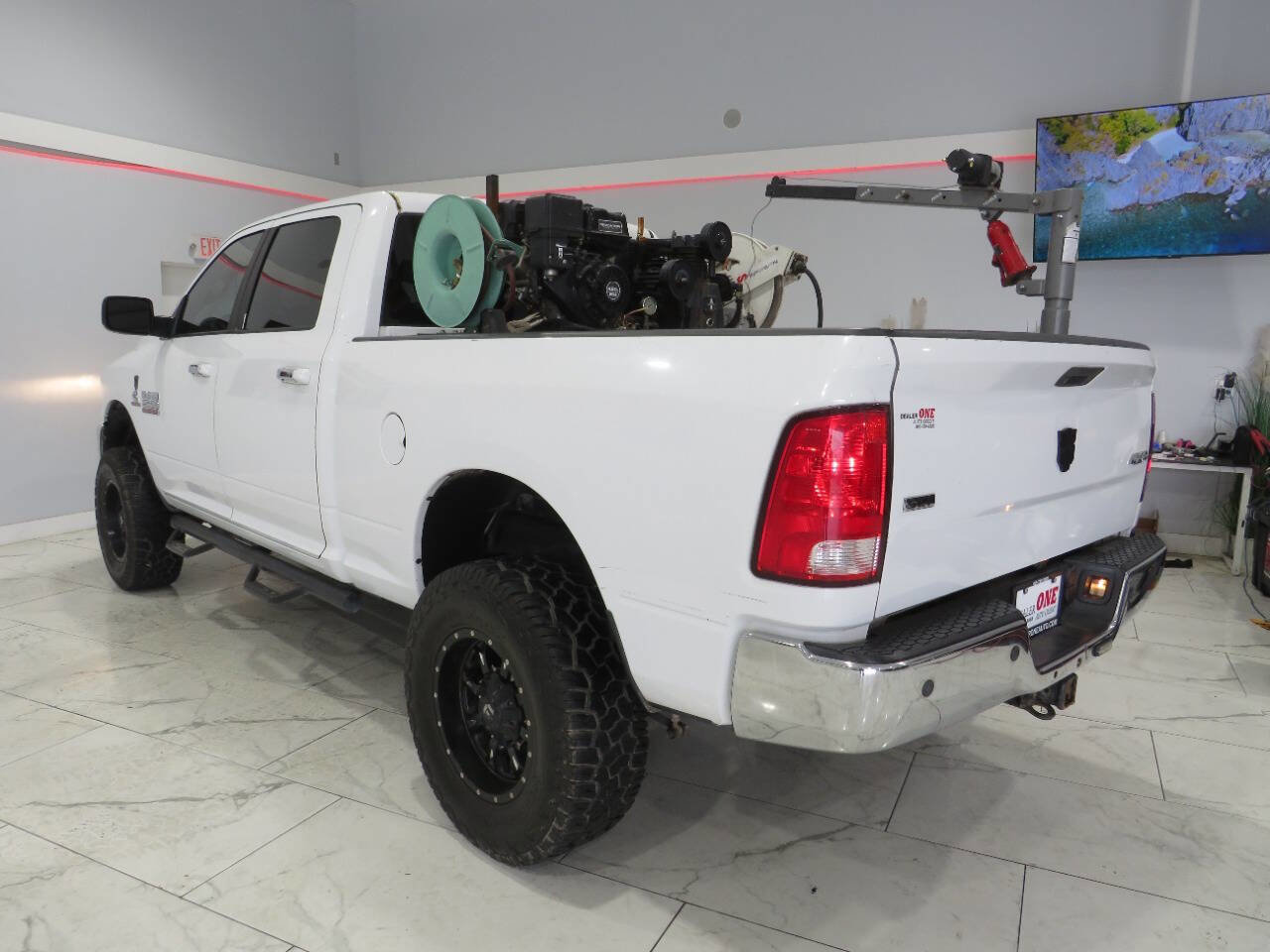 Used 2015 RAM 2500 SLT w/ Luxury Group image 5