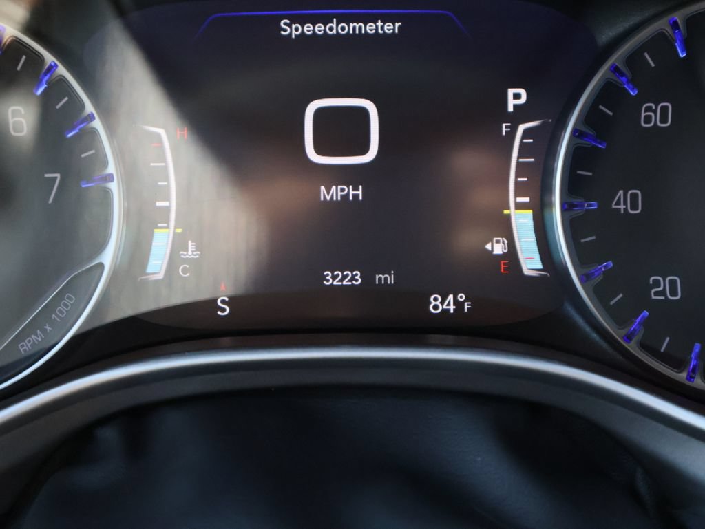 New 2026 Chrysler Pacifica Select FWD image 29