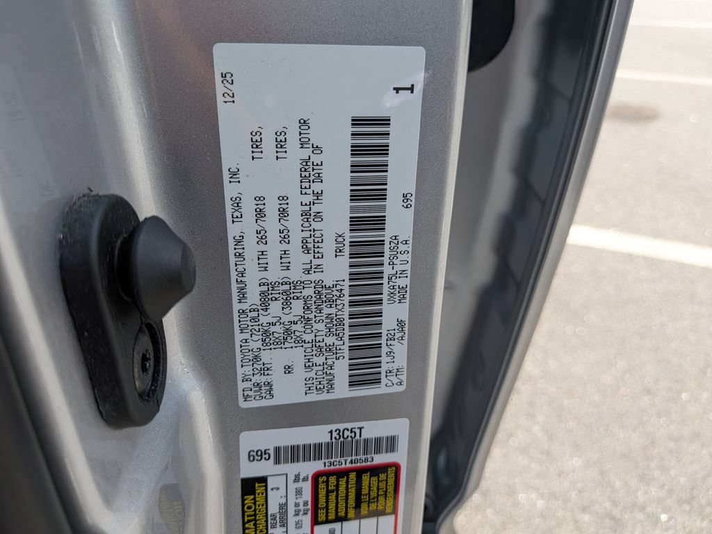 Used 2026 Toyota Tundra SR5 w/ SR5 Convenience Package AWD/4WD image 32