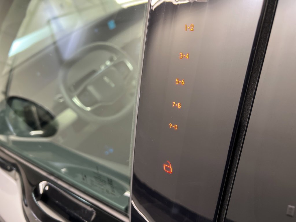 Used 2026 Lincoln Nautilus Premier image 32