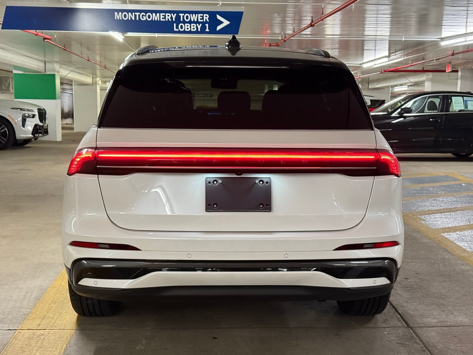 Certified 2024 Lincoln Nautilus Reserve w/ Equipment Group 203A AWD/4WD image 4