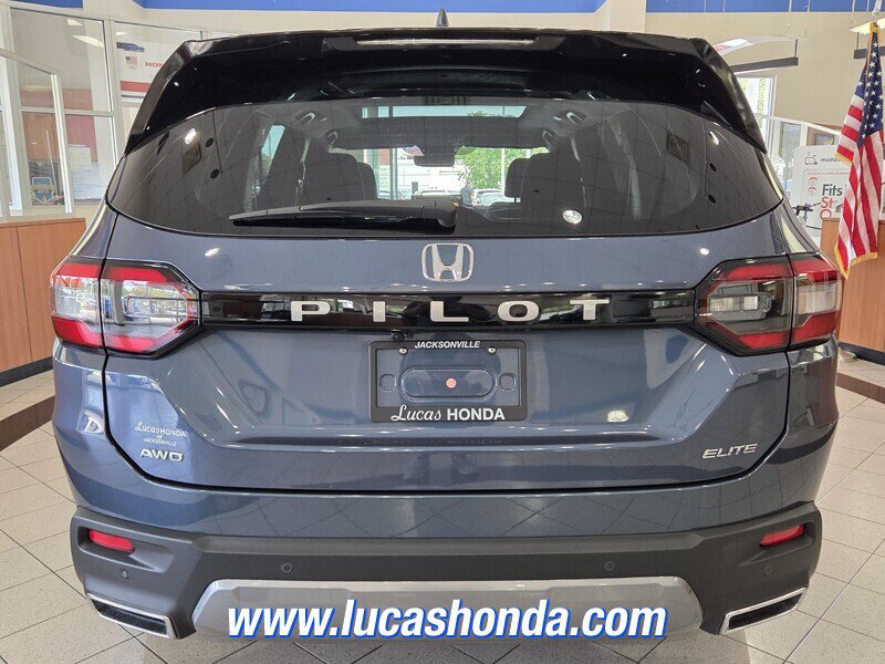 Used 2026 Honda Pilot Elite image 5