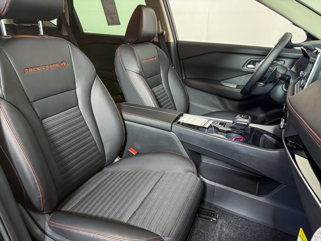 Certified 2026 Nissan Rogue SV AWD/4WD image 15
