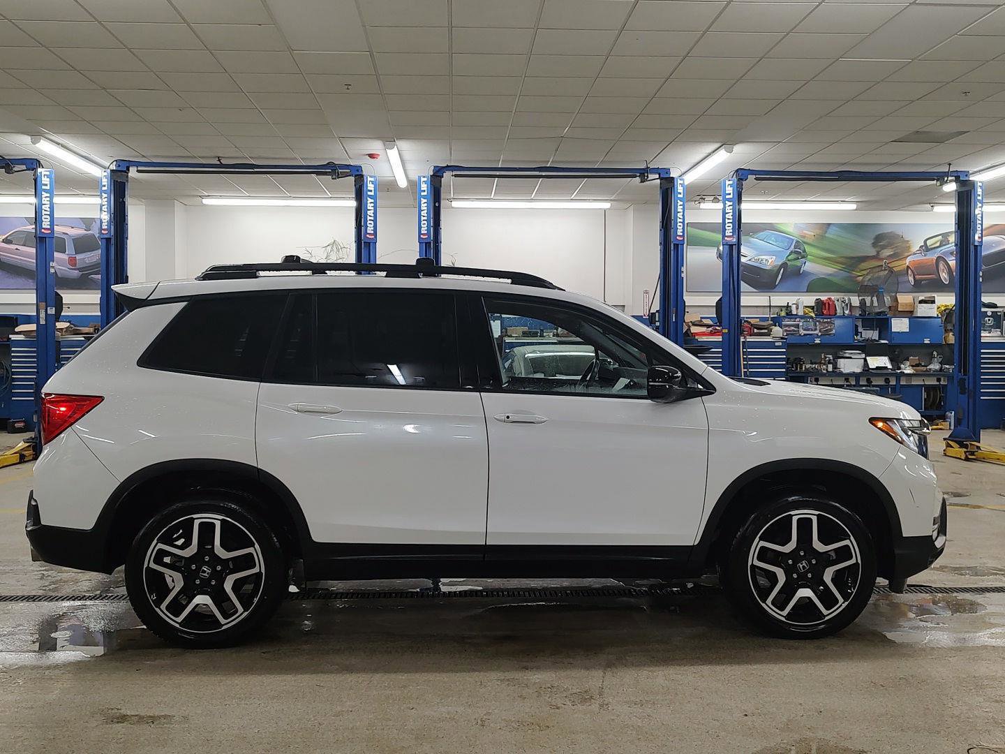 Used 2023 Honda Passport Elite image 37