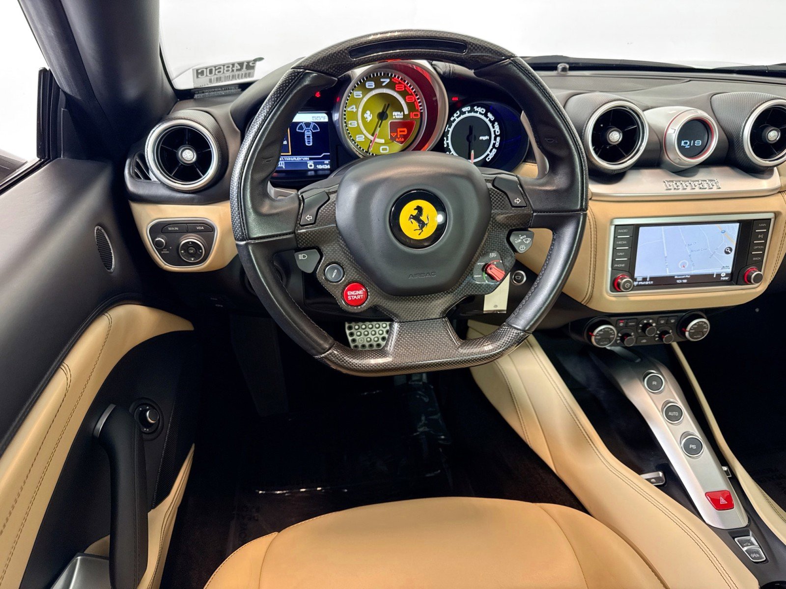 Used 2017 Ferrari California T image 21