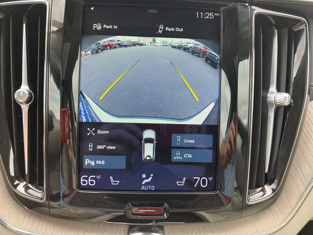 Used 2021 Volvo XC60 T6 Inscription w/ Advanced Package image 18