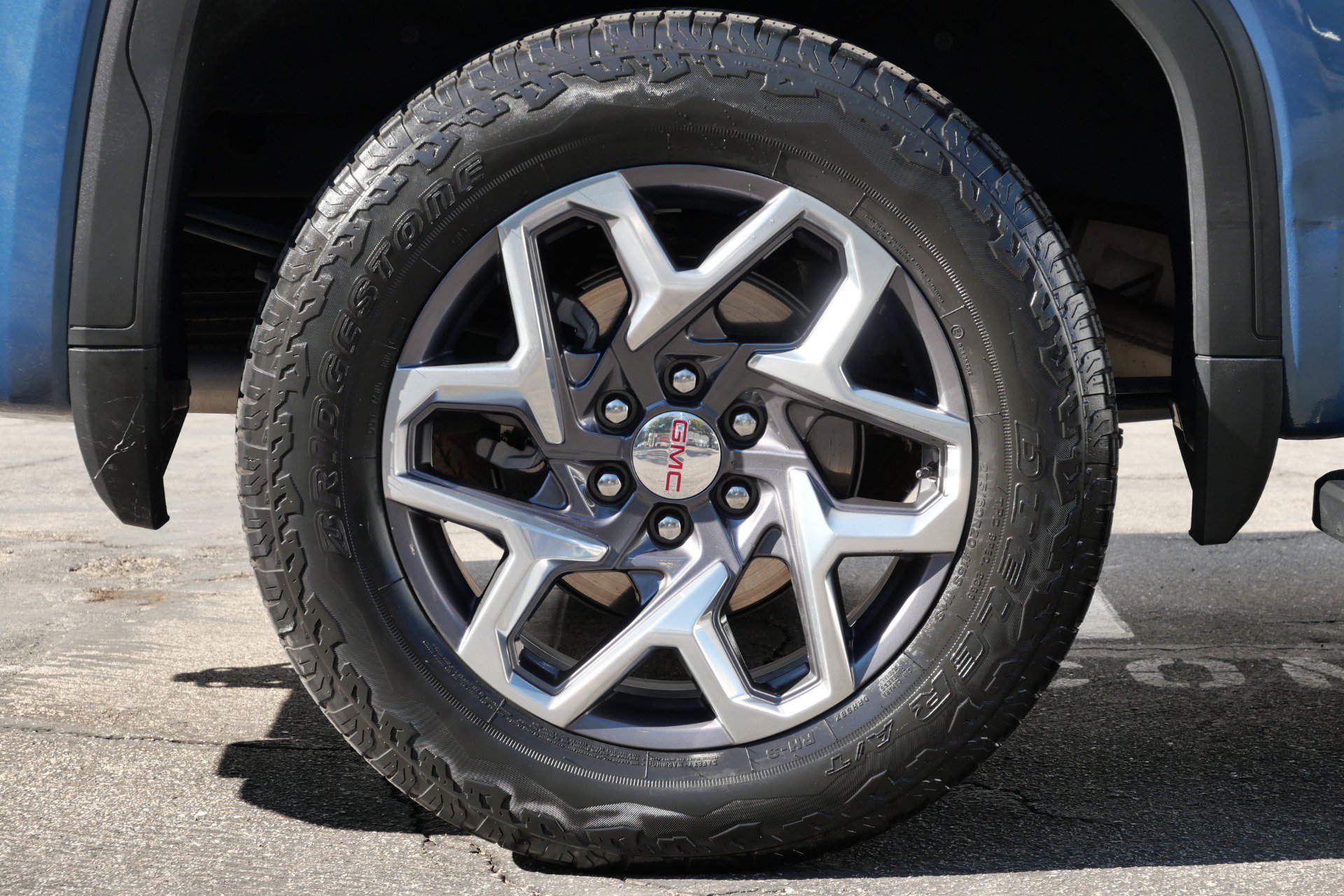 Used 2024 GMC Sierra 1500 SLT w/ SLT Premium Package AWD/4WD image 40