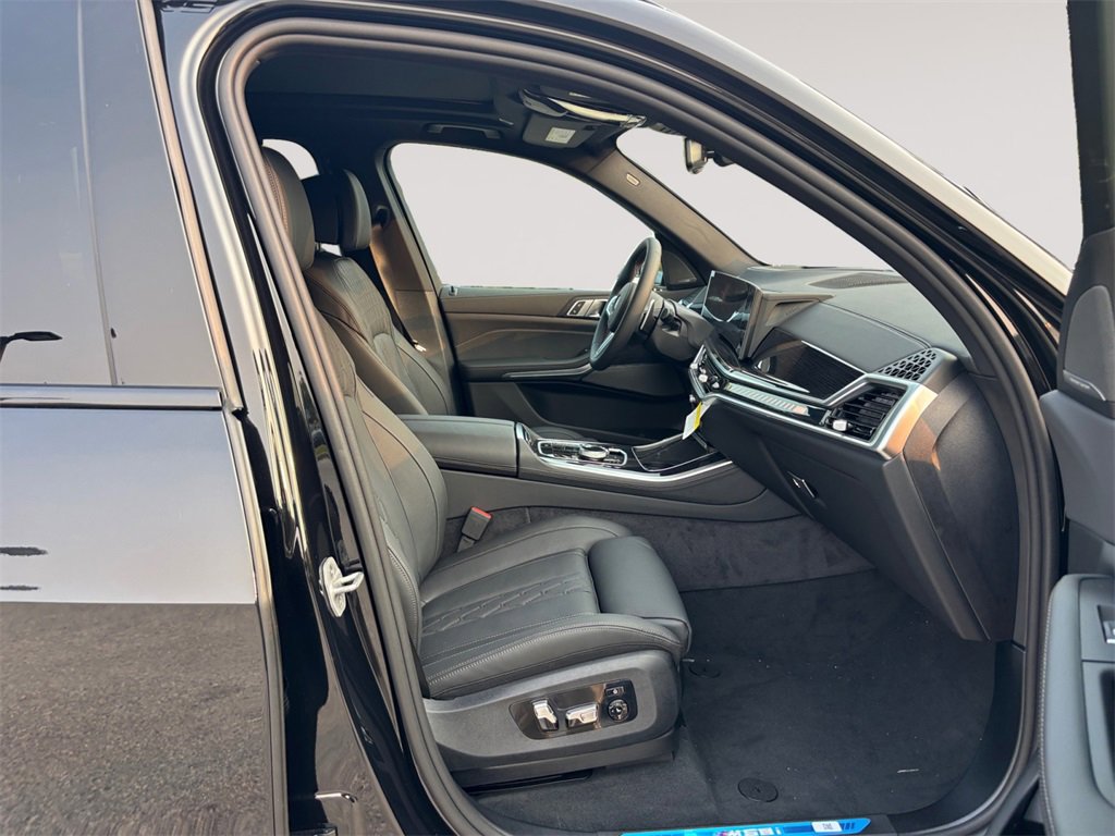 New 2026 BMW X5 M60i image 15