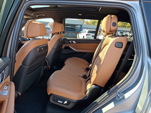 Used 2023 BMW X7 xDrive40i w/ Executive Package image 13